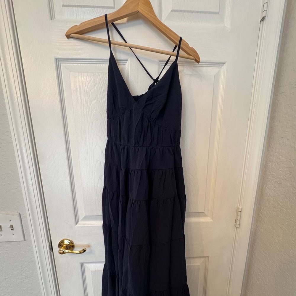 Abercrombie & Fitch Women's Flowy Tiered Cross Back Maxi Dress